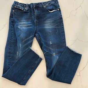 Stretchy cute Umgee jeans